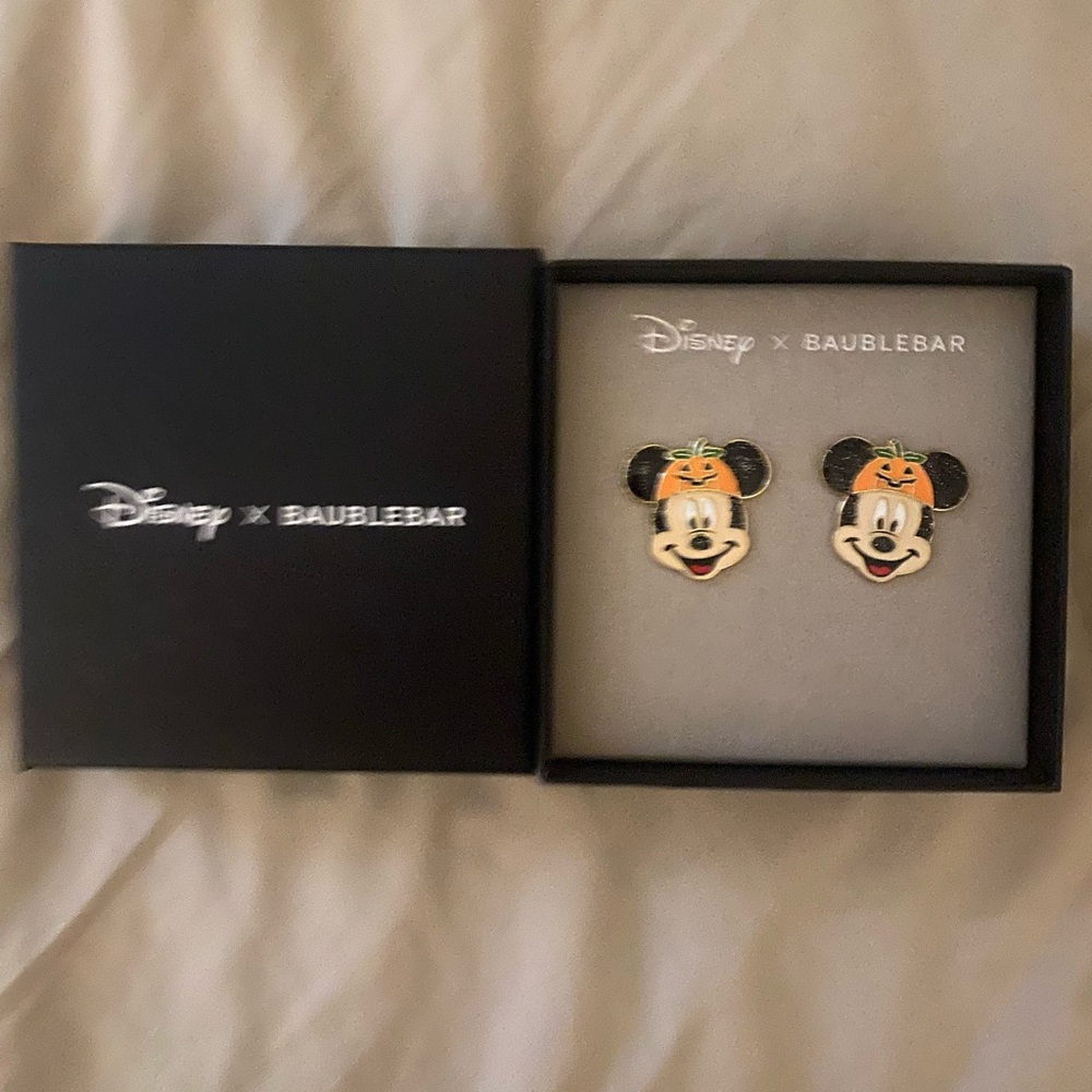 NEW Disney BaubleBar Halloween Mickey Mouse earrings.